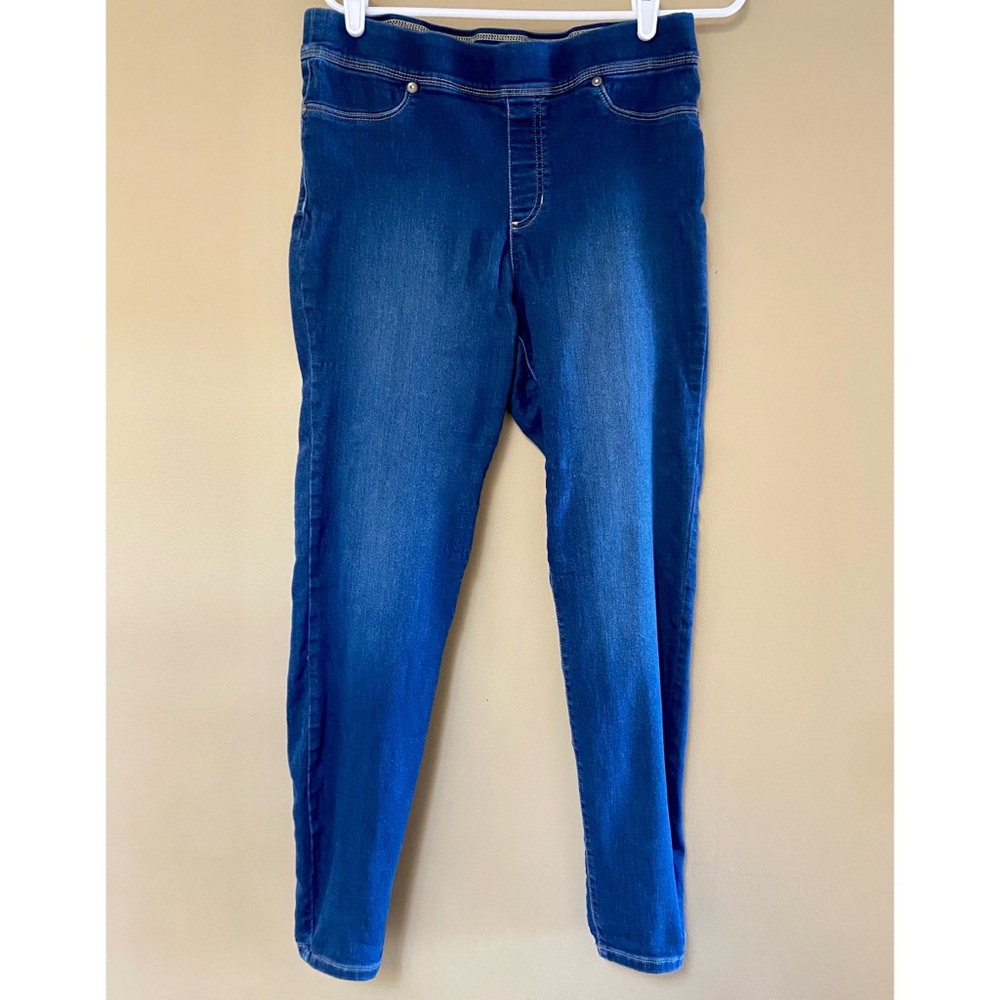Woman’s Jeggings